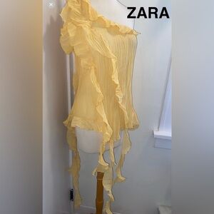 ZARA Yellow Ruffled Asymmetrical Pleated Top - Size L - NEW